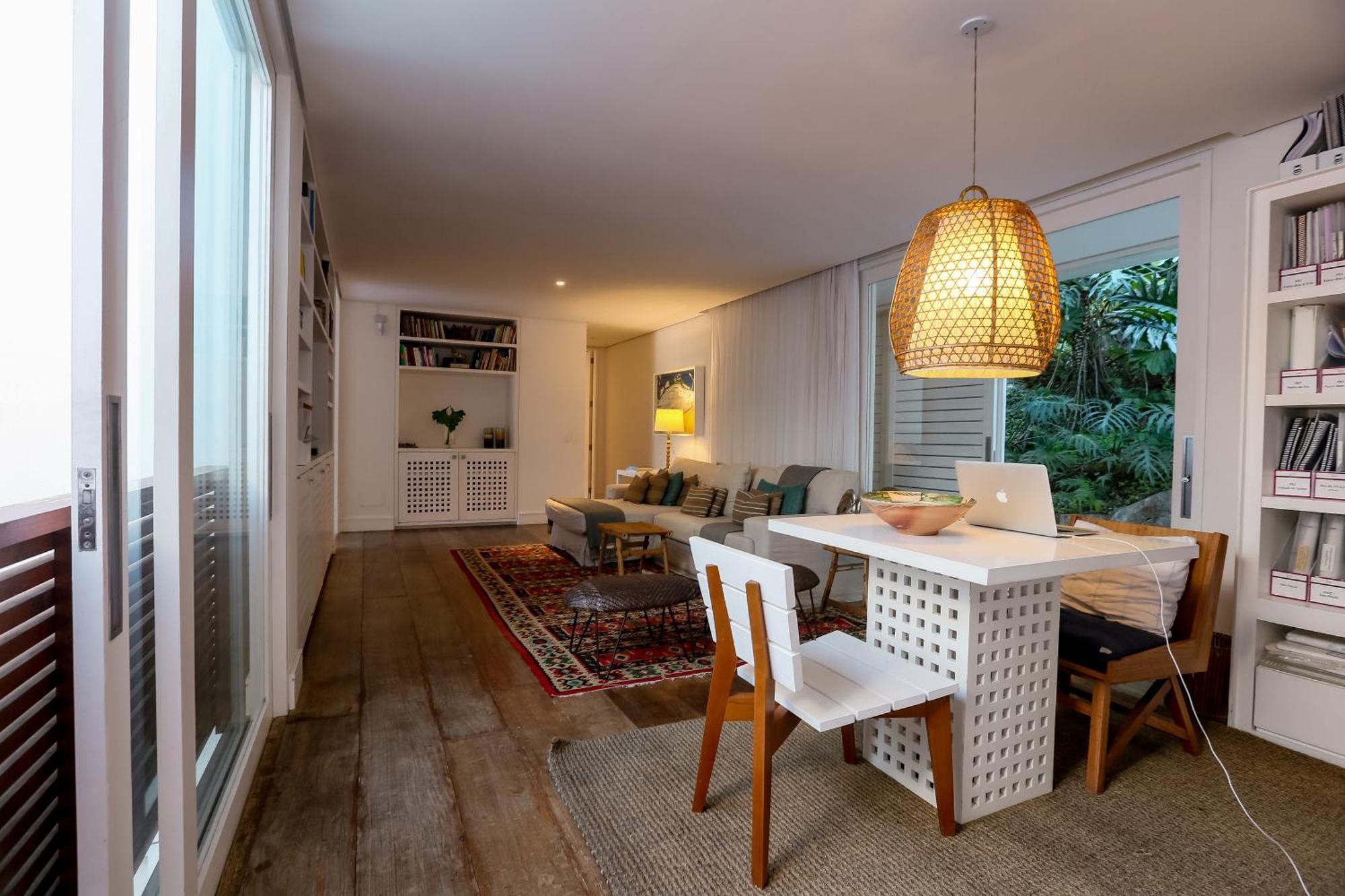 Tropical Contemporary Suites Параті Екстер'єр фото