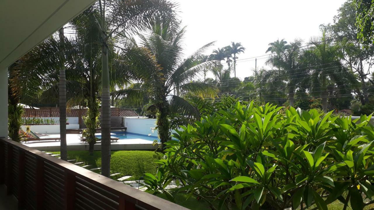 Tropical Contemporary Suites Параті Екстер'єр фото